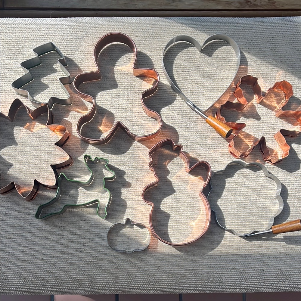 Kate Spade Silver and Brown Bakeware Set